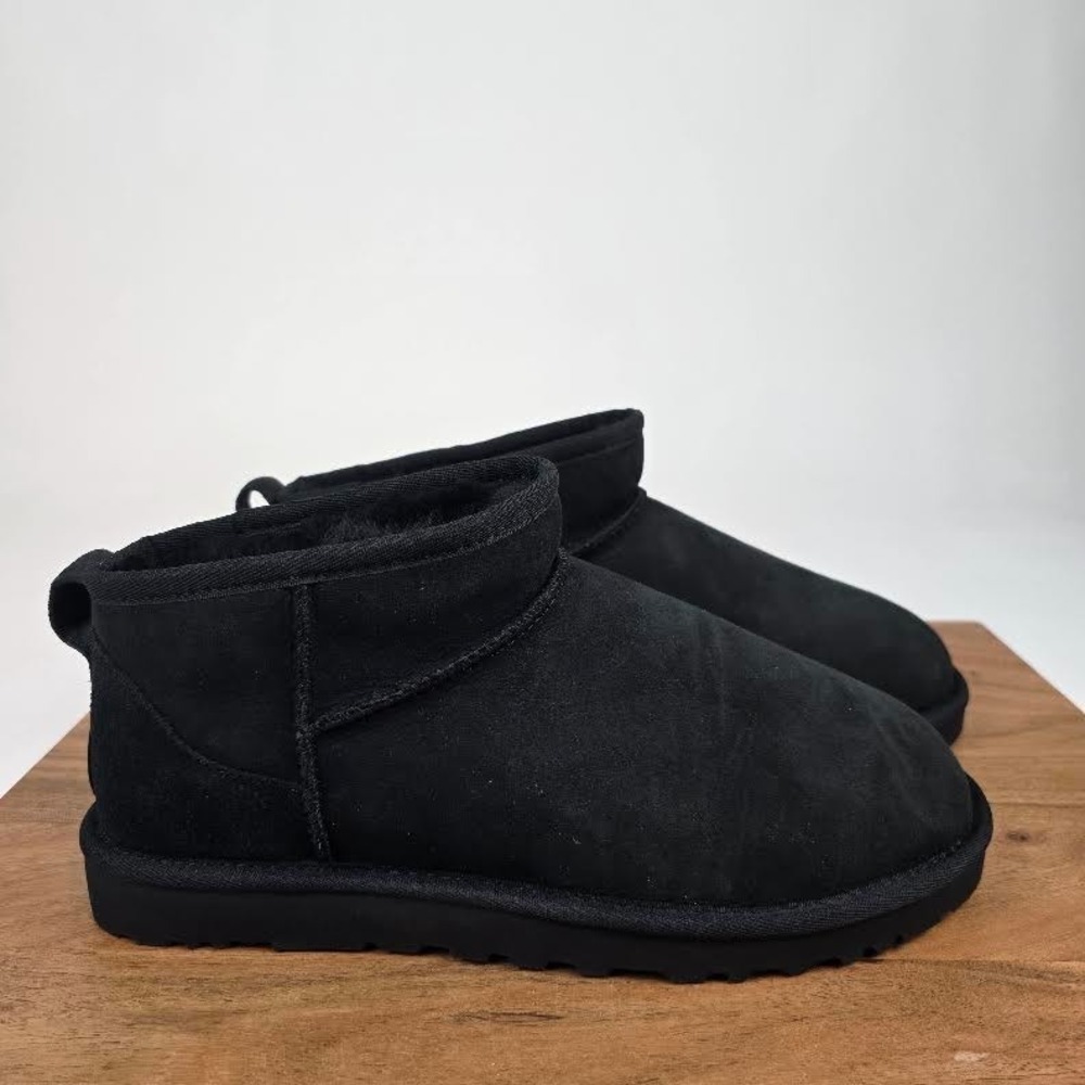 New Mens UGG Classic Ultra Mini Black Suede Lined Boots Shoes Size 8 M